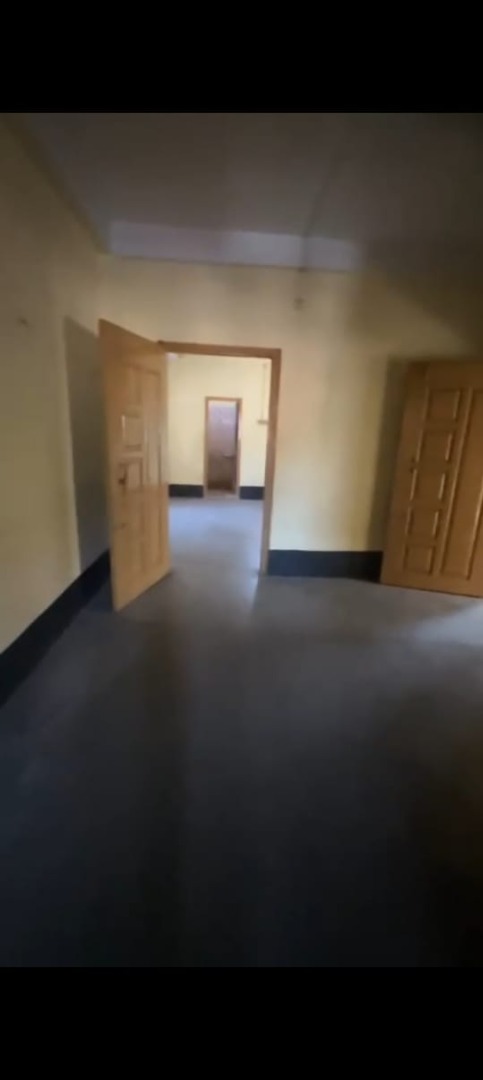 Unfurnished 2bhk in Datalpara, Dhirenpara, Guwahati, Assam, India for Rent